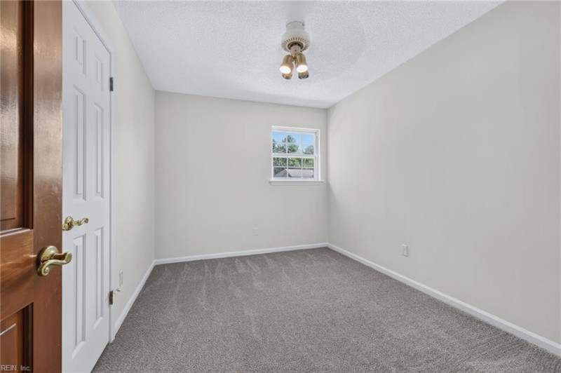Photo 25 of 39 residential for sale in Virginia Beach virginia