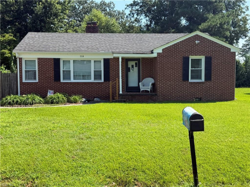 Photo 2 of 31 residential for sale in Portsmouth virginia