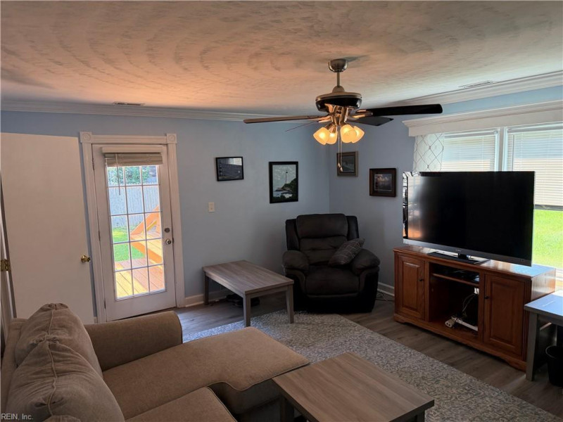 Photo 20 of 31 residential for sale in Portsmouth virginia