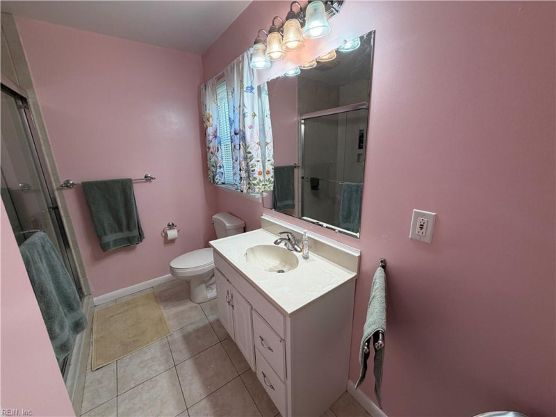 Photo 24 of 31 residential for sale in Portsmouth virginia