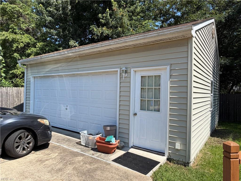 Photo 25 of 31 residential for sale in Portsmouth virginia