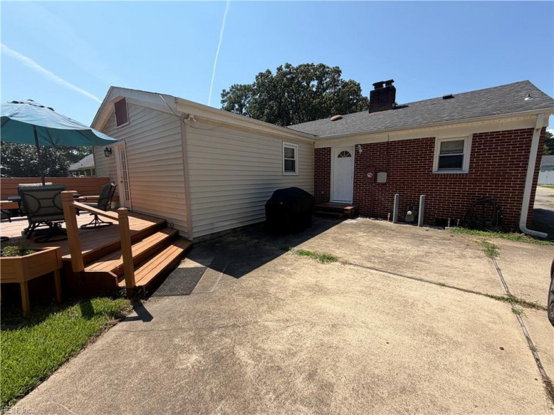 Photo 29 of 31 residential for sale in Portsmouth virginia