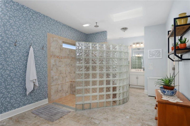 Photo 18 of 45 residential for sale in Moyock virginia