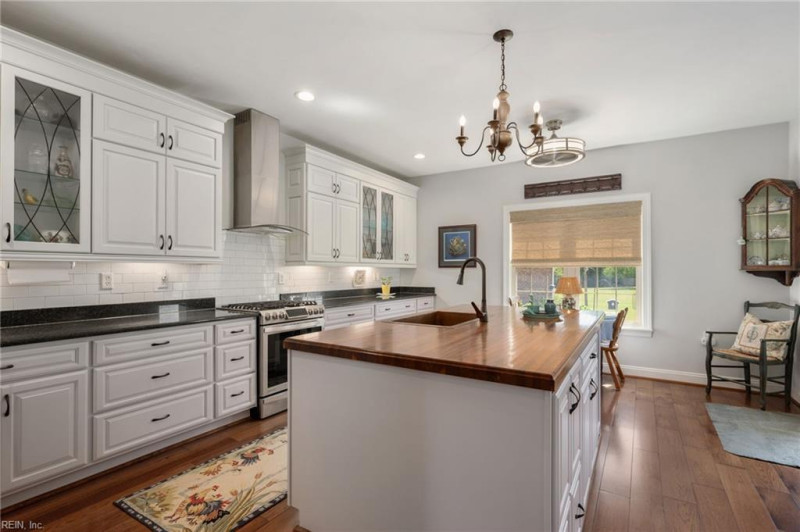 Photo 27 of 45 residential for sale in Moyock virginia