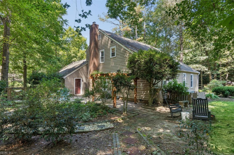 Photo 42 of 50 residential for sale in James City County virginia