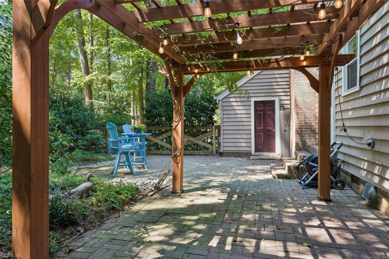 Photo 43 of 50 residential for sale in James City County virginia