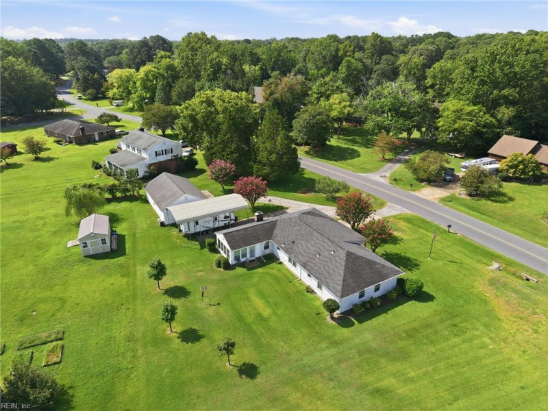 Photo 26 of 34 residential for sale in Isle of Wight County virginia
