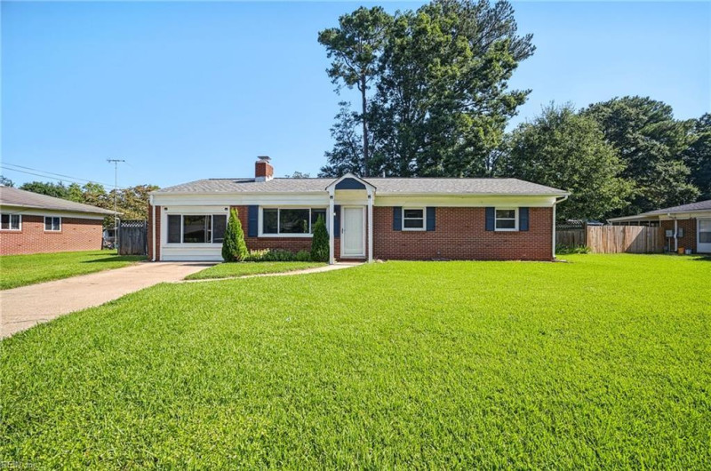 Photo 1 of 39 residential for sale in Chesapeake virginia Photo 1 of 39 residential for sale in Chesapeake virginia