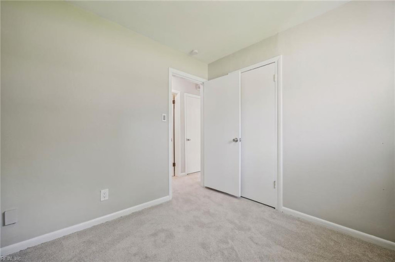 Photo 19 of 39 residential for sale in Chesapeake virginia Photo 19 of 39 residential for sale in Chesapeake virginia
