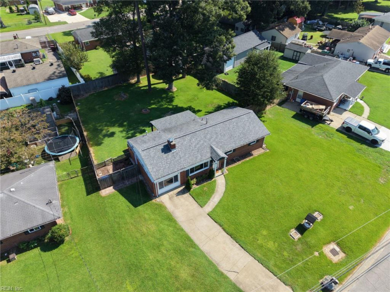 Photo 33 of 39 residential for sale in Chesapeake virginia Photo 33 of 39 residential for sale in Chesapeake virginia