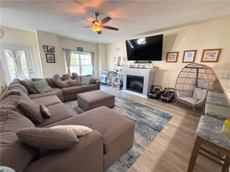 Photo 5 of 37 residential for sale in Virginia Beach virginia Photo 5 of 37 residential for sale in Virginia Beach virginia