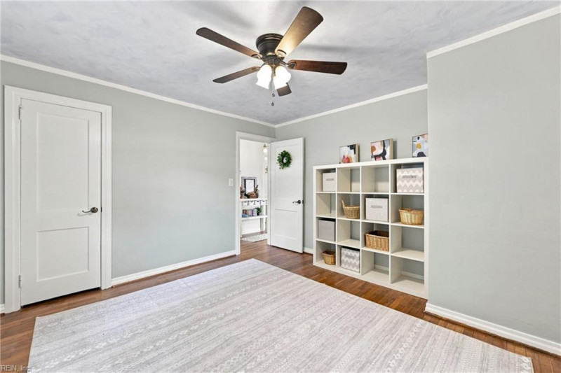 Photo 26 of 36 residential for sale in Chesapeake virginia