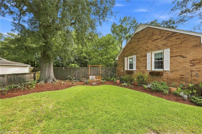 Photo 6 of 36 residential for sale in Chesapeake virginia Photo 6 of 36 residential for sale in Chesapeake virginia