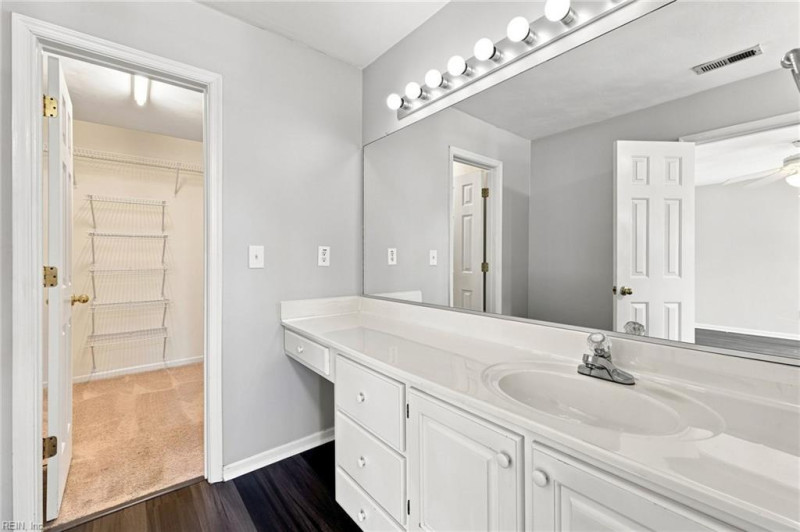 Photo 33 of 41 residential for sale in Chesapeake virginia