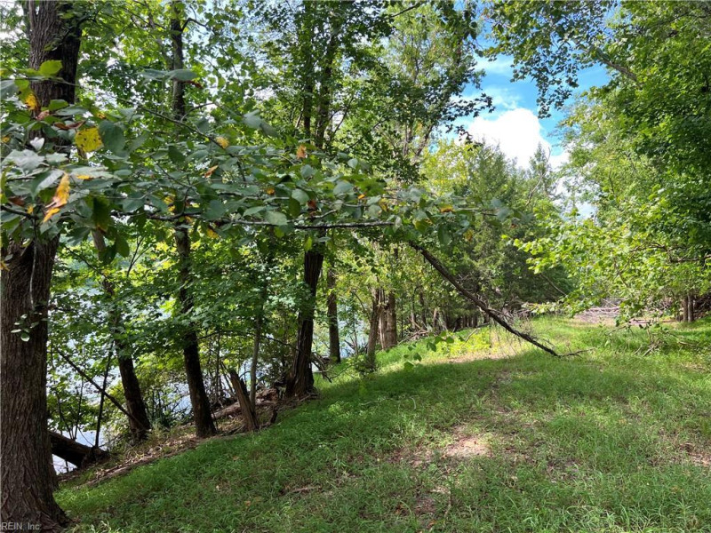 Photo 34 of 37 residential for sale in Suffolk virginia Photo 34 of 37 residential for sale in Suffolk virginia