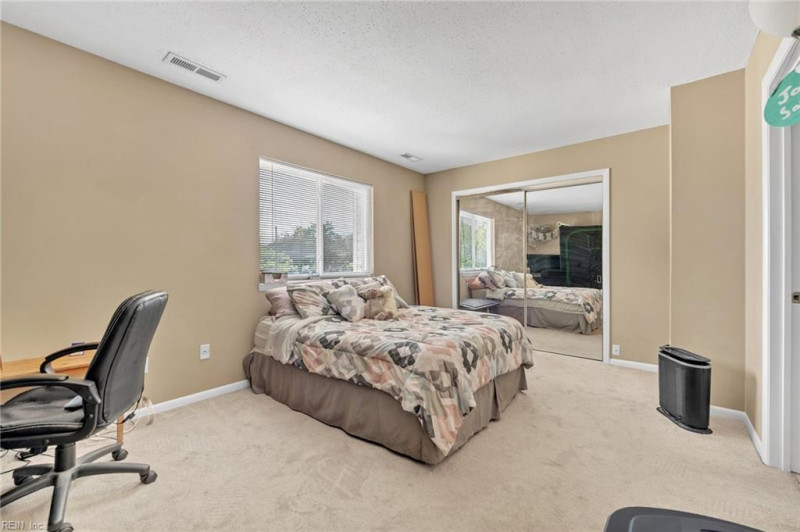 Photo 18 of 25 residential for sale in Virginia Beach virginia