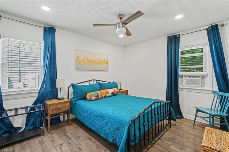 Photo 4 of 30 residential for sale in Norfolk virginia