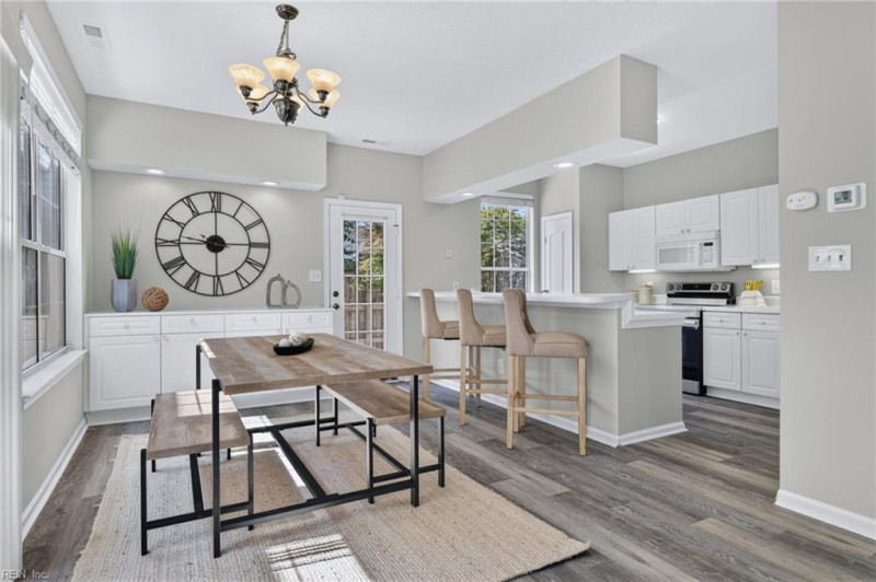 Photo 13 of 26 residential for sale in Virginia Beach virginia