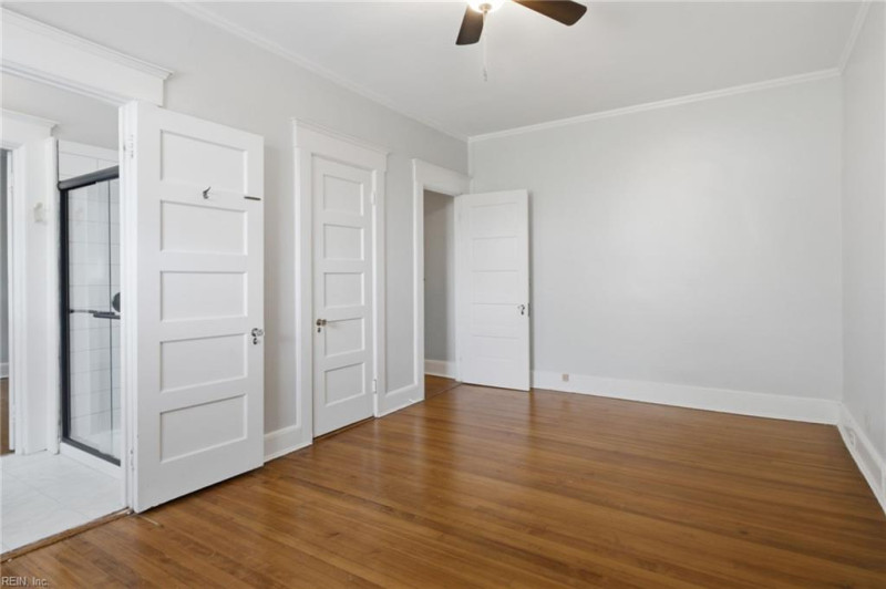 Photo 17 of 29 residential for sale in Norfolk virginia