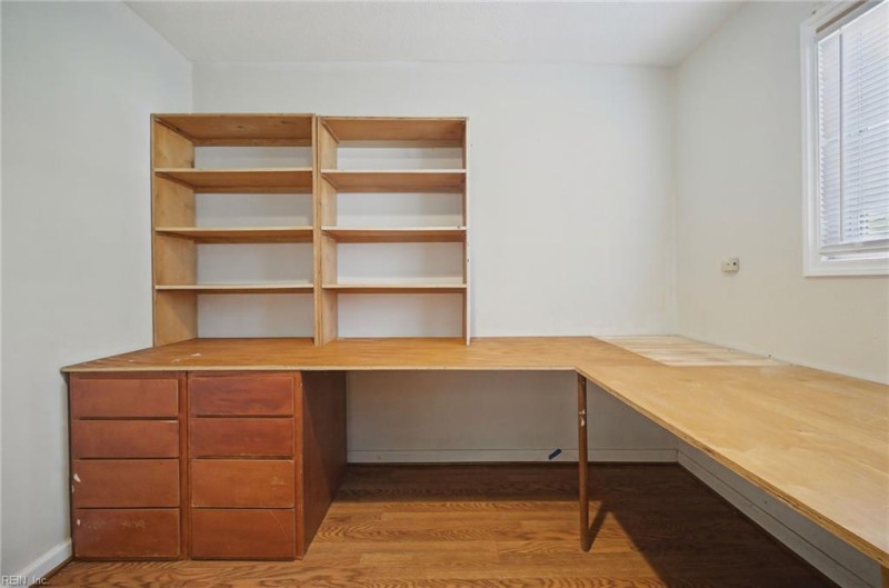 Photo 14 of 26 residential for sale in Norfolk virginia