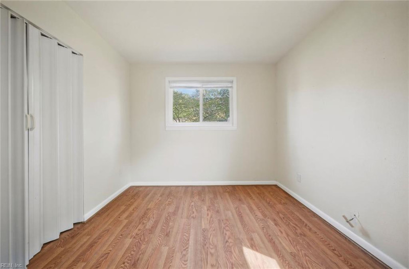 Photo 19 of 26 residential for sale in Norfolk virginia