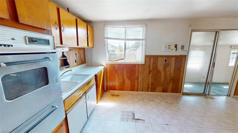 Photo 11 of 50 residential for sale in Hampton virginia Photo 11 of 50 residential for sale in Hampton virginia