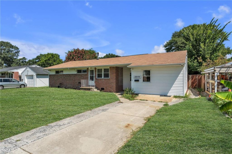 Photo 3 of 42 residential for sale in Norfolk virginia Photo 3 of 42 residential for sale in Norfolk virginia