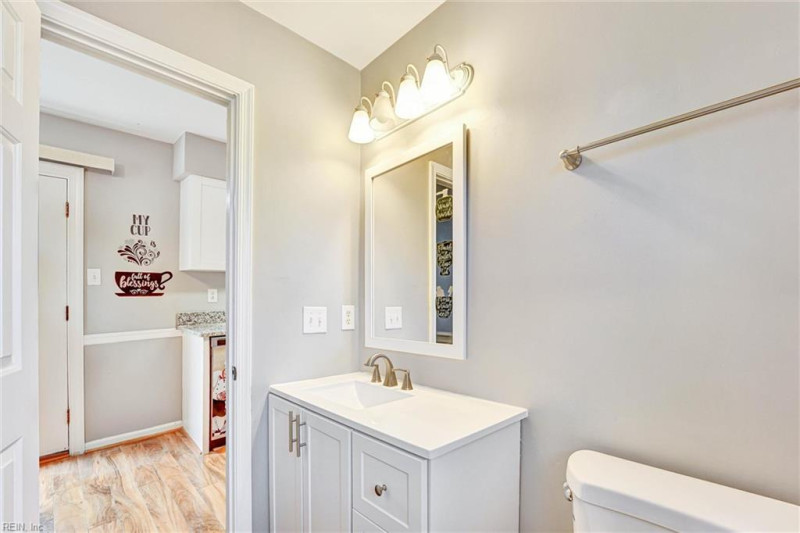 Photo 14 of 40 residential for sale in Chesapeake virginia Photo 14 of 40 residential for sale in Chesapeake virginia