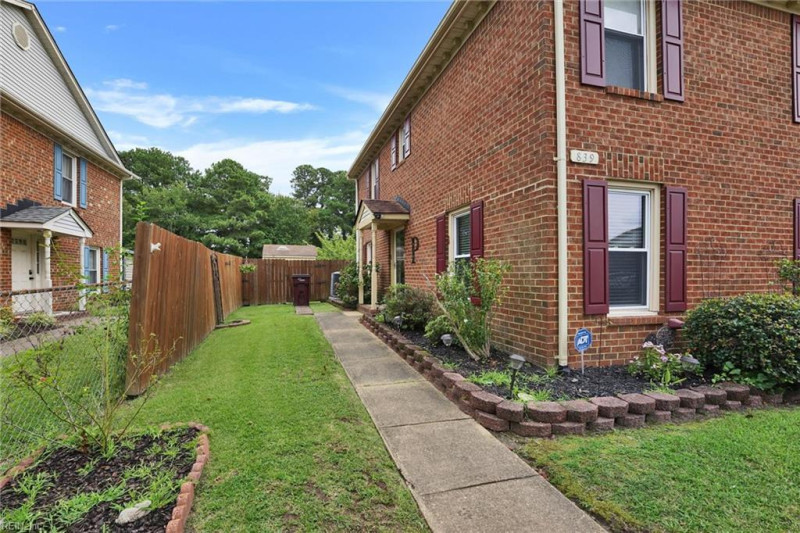 Photo 38 of 40 residential for sale in Chesapeake virginia Photo 38 of 40 residential for sale in Chesapeake virginia