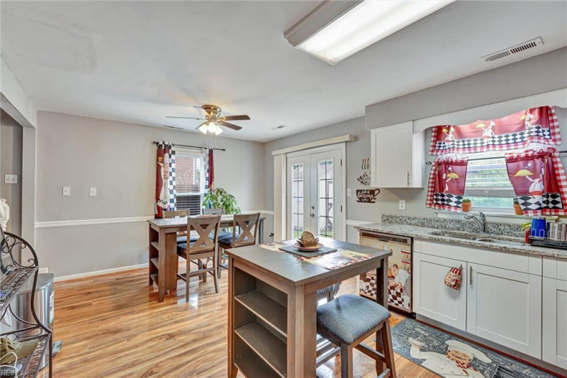 Photo 5 of 40 residential for sale in Chesapeake virginia Photo 5 of 40 residential for sale in Chesapeake virginia