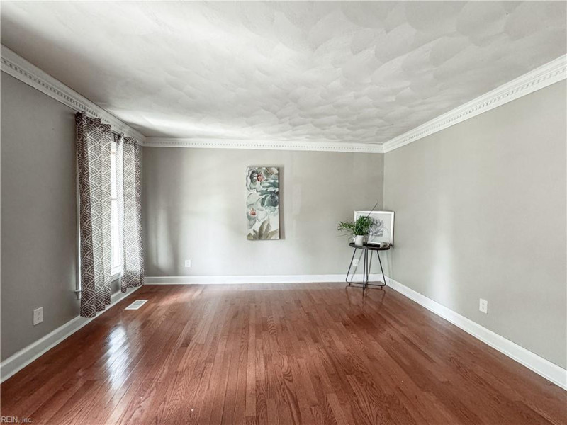 Photo 16 of 48 residential for sale in Chesapeake virginia Photo 16 of 48 residential for sale in Chesapeake virginia