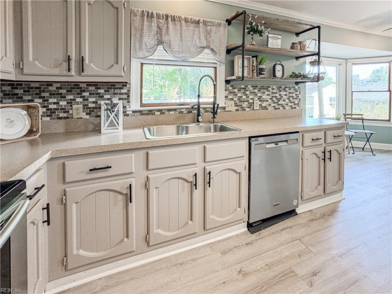Photo 6 of 48 residential for sale in Chesapeake virginia Photo 6 of 48 residential for sale in Chesapeake virginia