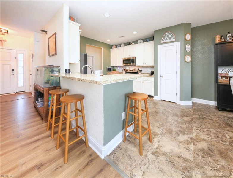 Photo 11 of 43 residential for sale in Currituck County virginia