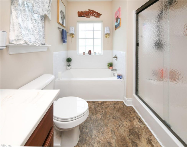 Photo 22 of 43 residential for sale in Currituck County virginia