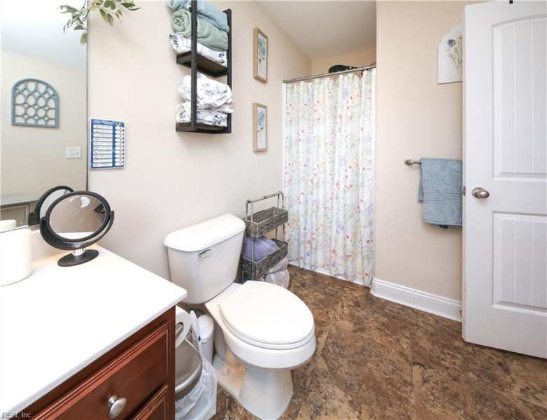 Photo 33 of 43 residential for sale in Currituck County virginia