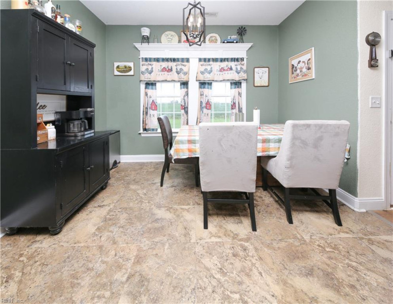 Photo 9 of 43 residential for sale in Currituck County virginia