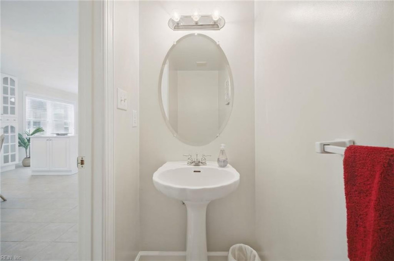 Photo 17 of 46 residential for sale in Norfolk virginia