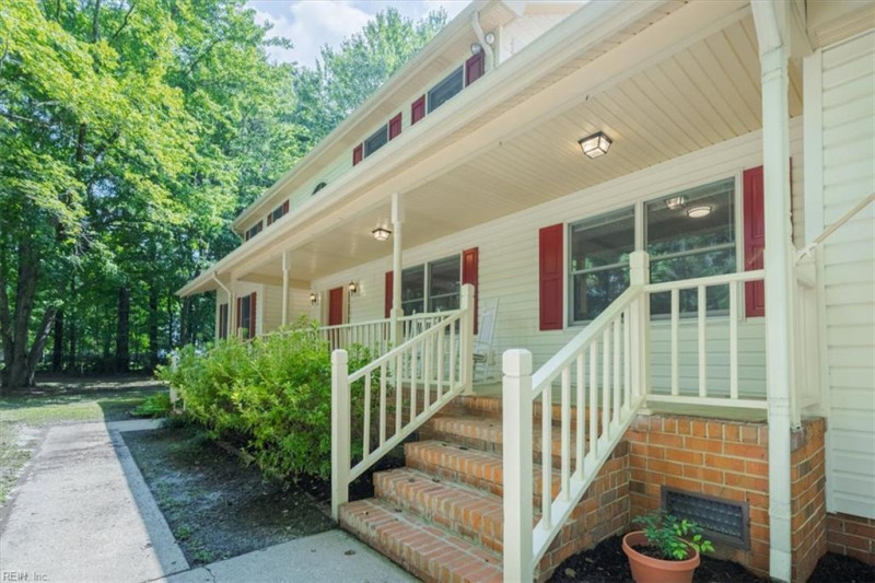 Photo 4 of 49 residential for sale in Chesapeake virginia Photo 4 of 49 residential for sale in Chesapeake virginia