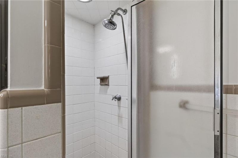 Photo 21 of 31 residential for sale in Norfolk virginia
