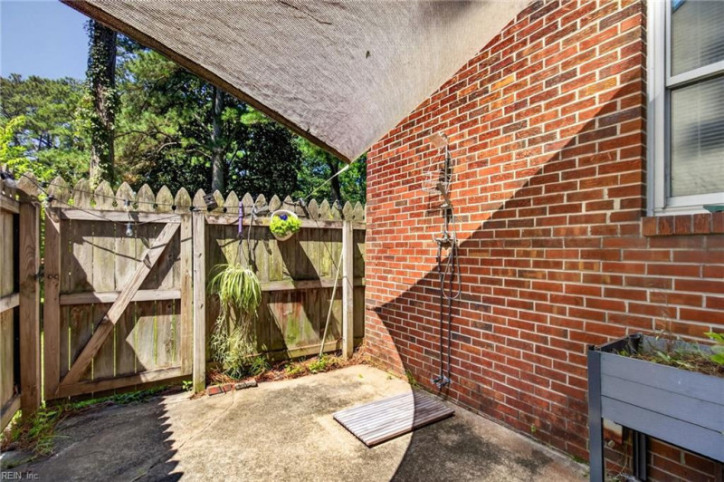 Photo 28 of 31 residential for sale in Norfolk virginia