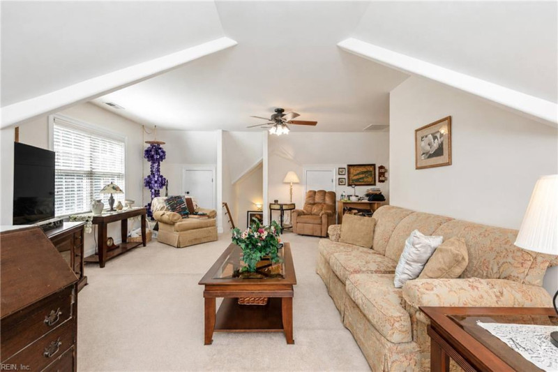 Photo 31 of 44 residential for sale in Surry County virginia