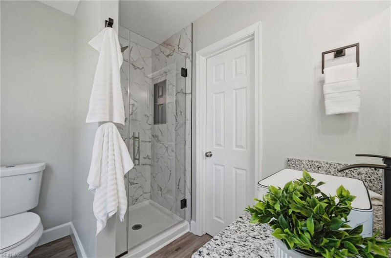 Photo 15 of 29 residential for sale in Hampton virginia