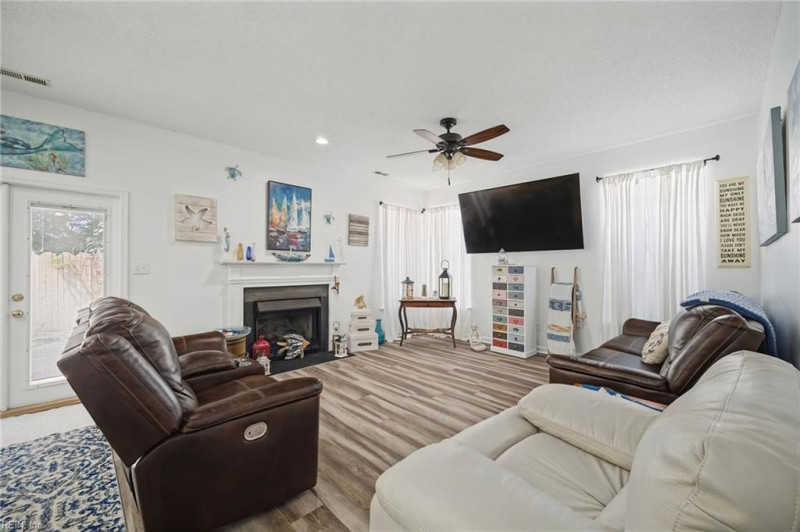 Photo 8 of 47 residential for sale in Chesapeake virginia Photo 8 of 47 residential for sale in Chesapeake virginia