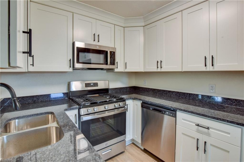 Photo 12 of 38 residential for sale in Portsmouth virginia Photo 12 of 38 residential for sale in Portsmouth virginia