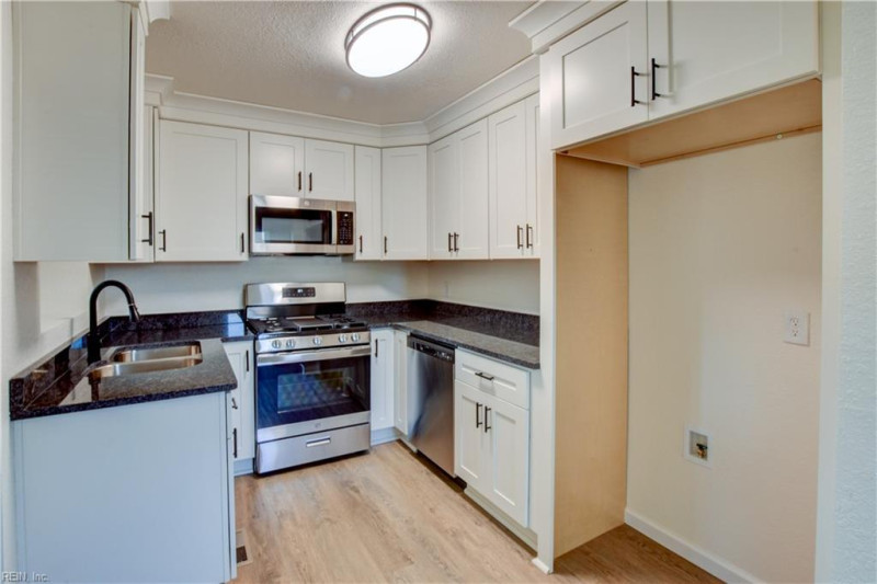 Photo 13 of 38 residential for sale in Portsmouth virginia Photo 13 of 38 residential for sale in Portsmouth virginia