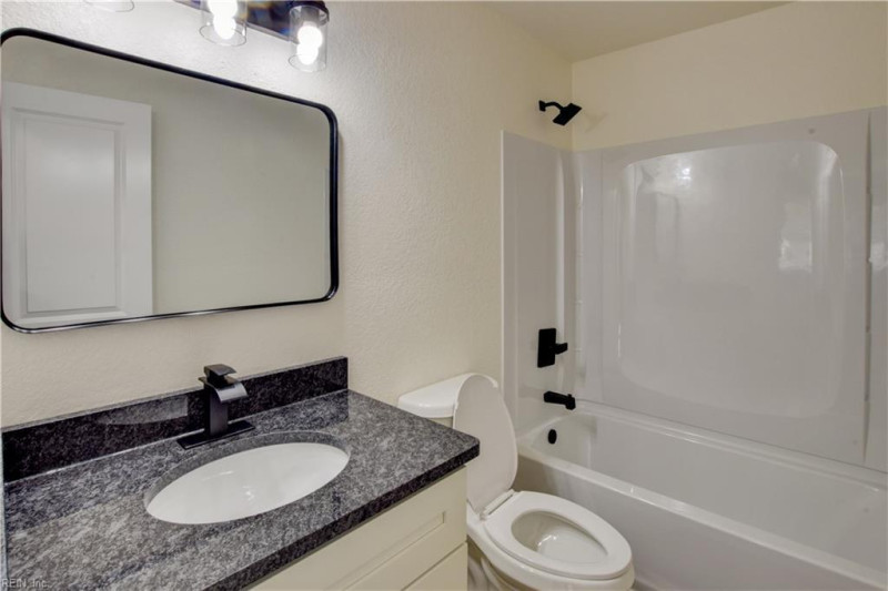 Photo 18 of 38 residential for sale in Portsmouth virginia Photo 18 of 38 residential for sale in Portsmouth virginia