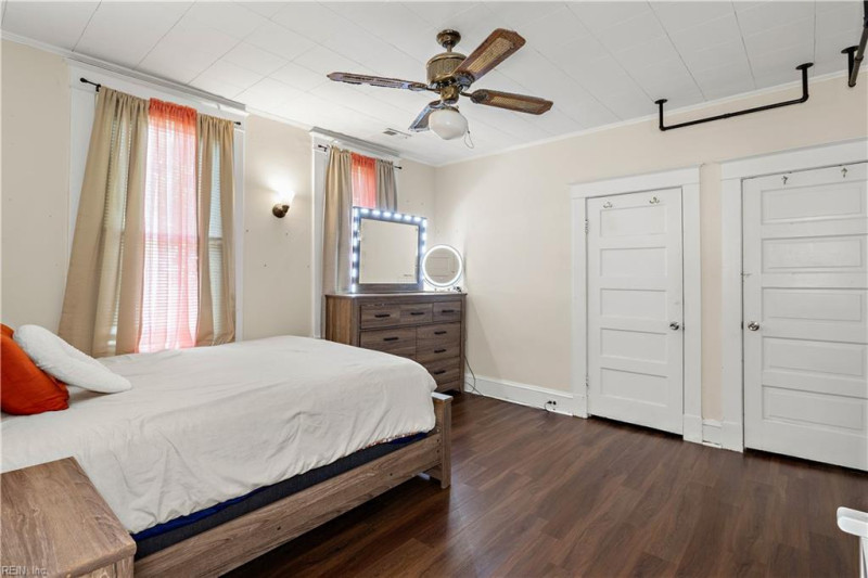 Photo 13 of 23 residential for sale in Hampton virginia
