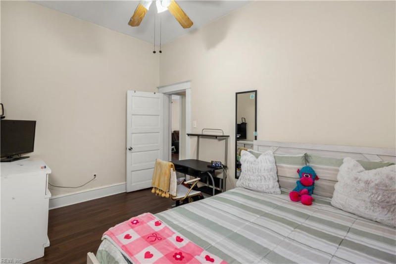 Photo 16 of 23 residential for sale in Hampton virginia