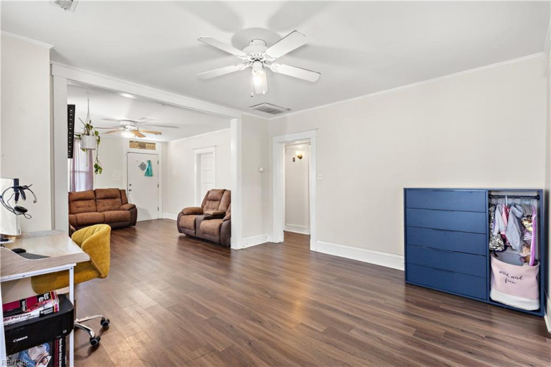 Photo 7 of 23 residential for sale in Hampton virginia