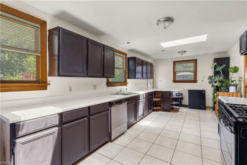 Photo 8 of 23 residential for sale in Hampton virginia